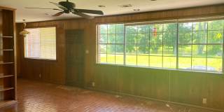 Single Family 4 BR 3.5 BA 0.7 Acres Water Front Gallery 30