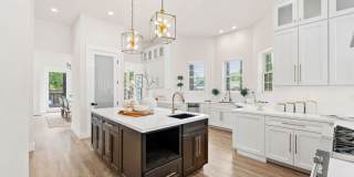 $11,995 - Stunning Executive Estate in Willow Glen $11,995 - Stunning Executive Estate in Willow Glen Gallery 57