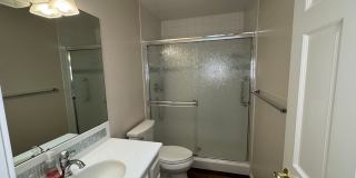 Charming very clean 3BR House in quiet Hanford Neighborhood Gallery 23