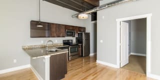 Lofts at the Kendall Gallery 8