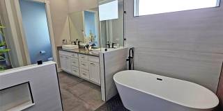 Bold Contemporary Sarasota Luxury Home. 4 Beds/ 4 Baths. Private Pool and Summer Grill. Gallery 33