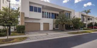 10250 NW 75th Ter Gallery 1