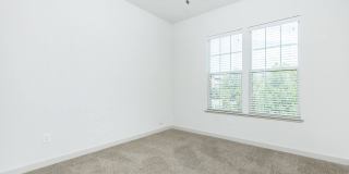1810 Belcourt Gallery 16