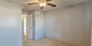 6 Bedroom 3.5 Bathroom Tri-Level Home In Tempe close to ASU Gallery 16