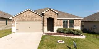 4 bedroom 2 bath in Creekside Hills with Pool Access Gallery 1