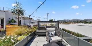 The Elinor Gallery 28