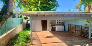 3 Bedroom / 1 Bath House in Paia town! Walking distance from the beach! Gallery 1