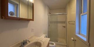 4bd/2Ba with Separate Offices (or Storage Rooms) Attached to Bedrooms; Heat/Hot Water Included! Gallery 6