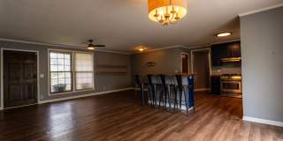 150 Delvin Dr Gallery 4