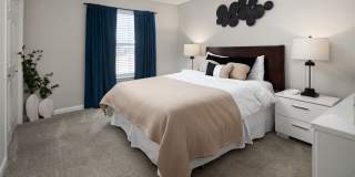 Williamsburg Gallery 17