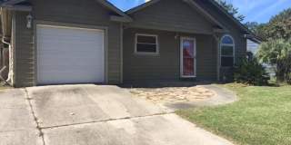 Beautifully Updated Home with Huge Screened Porch & Fenced Yard! Gallery 1