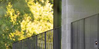 The Howard Gallery 32