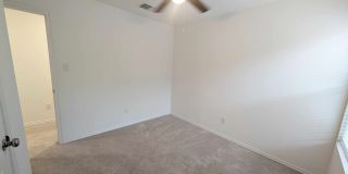 Modern Home in The Villages of Norman Gallery 14