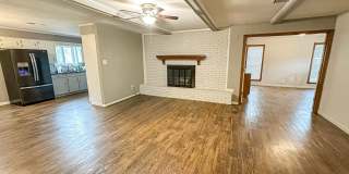 4 Bedroom, 2 Bathroom Home in Woodway, TX! Gallery 6