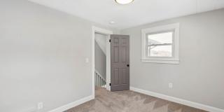 SCORE 50% OFF 1ST MONTH'S RENT IF SIGNED BY AUGUST 14! Stunning 4 bedroom home in Castle Shannon available September 1! Gallery 24
