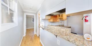 300 OKLAHOMA Avenue NE Gallery 9