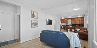 Craftsman on Madison (Furnished) Gallery 1