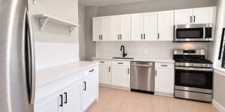 1349 W Grace Gallery 1