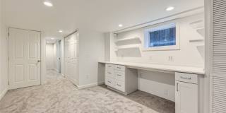 Beautiful Remodeled House with Fenced Yard in Maple Leaf Gallery 32