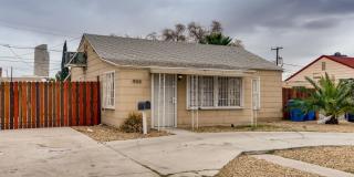 Modern 2 Bedroom House With A Huge Backyard! Gallery 3