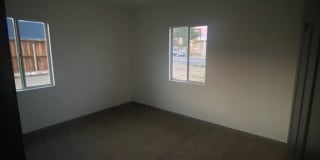 Henderson - 2 Bedroom - Water Street Location! Gallery 7