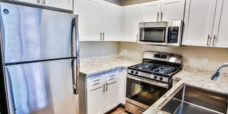 The Lido Apartments - Senior Living Gallery 16