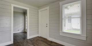 6/3 *West Campus* Walk to UT 6/3 *West Campus* Walk to UT Gallery 15