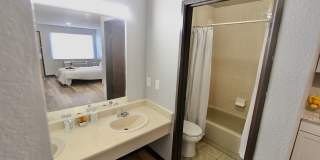 ONLY $895 ****Rarely Available **** All Utilities Included**** ONLY $895 ****Rarely Available **** All Utilities Included**** Gallery 9
