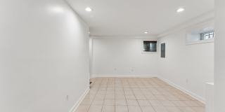 3 Level Semi-Detached Row Home in Columbia Heights Gallery 36