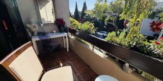 950 N Kings Rd Gallery 4