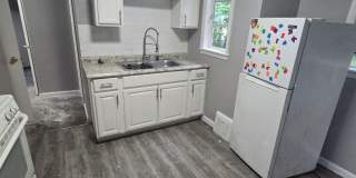 3 bedroom SINGLE family home | EDEN and Section 8 welcomed Gallery 4