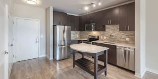 Radiant Fairfax Ridge Apartments Gallery 26