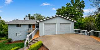 Brand New Flooring and Paint Upper Level Duplex Gallery 1