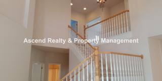 Bethany 4 Bed One Bed & Full Bath on Main Fenced Yard w/EV Charger Close to Schools & Shopping Gallery 3