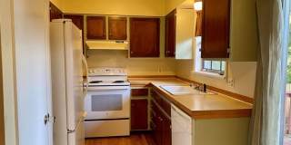 Spacious House Near CSU! Gallery 6