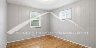 Spacious Home with Washer/Dryer and Fenced Yard Gallery 9