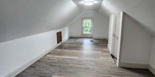 Beautifully Update 4 Bedroom House For Rent in Firestone Park Gallery 23