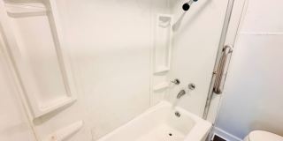 Charming 4-Bedroom Property in Prime Location Gallery 16