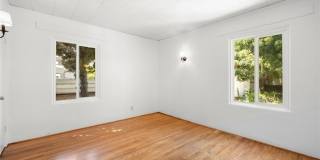 713 W Dryden Gallery 12