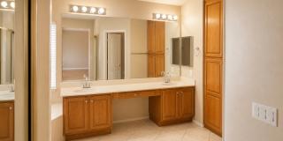 Gorgeous Move-In Ready Home with Resort-Style Backyard! Gorgeous Move-In Ready Home with Resort-Style Backyard! Gallery 13