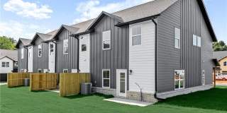 547 W Pickens Road Gallery 3