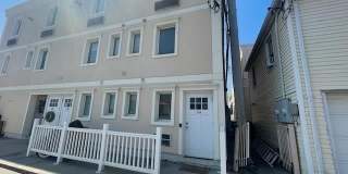 19 Kentucky Street Gallery 1