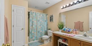 2401 Silvermoss Drive Gallery 25