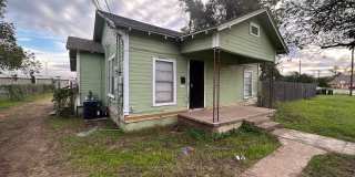 3 bed 1 bath single family home Gallery 1