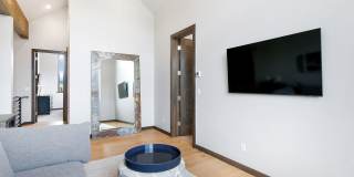 All utilities included! Luxury rental is an entertainers dream! Space, views, amenities, easily go to and from the mountain, with moonlit soaks in the hot tub... All utilities included! Luxury rental is an entertainers dream! Space, views, amenities, easily go to and from the mountain, with moonlit soaks in the hot tub... Gallery 36
