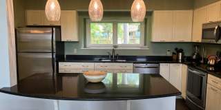 Beautiful Furnished Marsh Front Home - 6 mo Lease Term Gallery 14