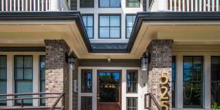525 East Apartments Gallery 32