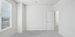 Carrington Square Gallery 76