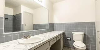 Centrally Located 3 bedroom 2 bathroom house! Gallery 32