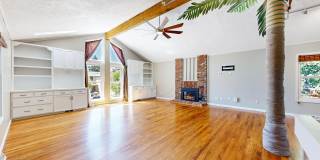 Stunning 3 bed/2 bath home available now Gallery 3